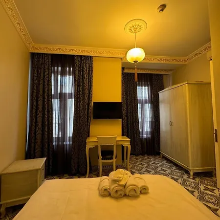Δωμάτια σε οικογενειακή κατοικία Felicity Palace Sirkeci Κωνσταντινούπολη